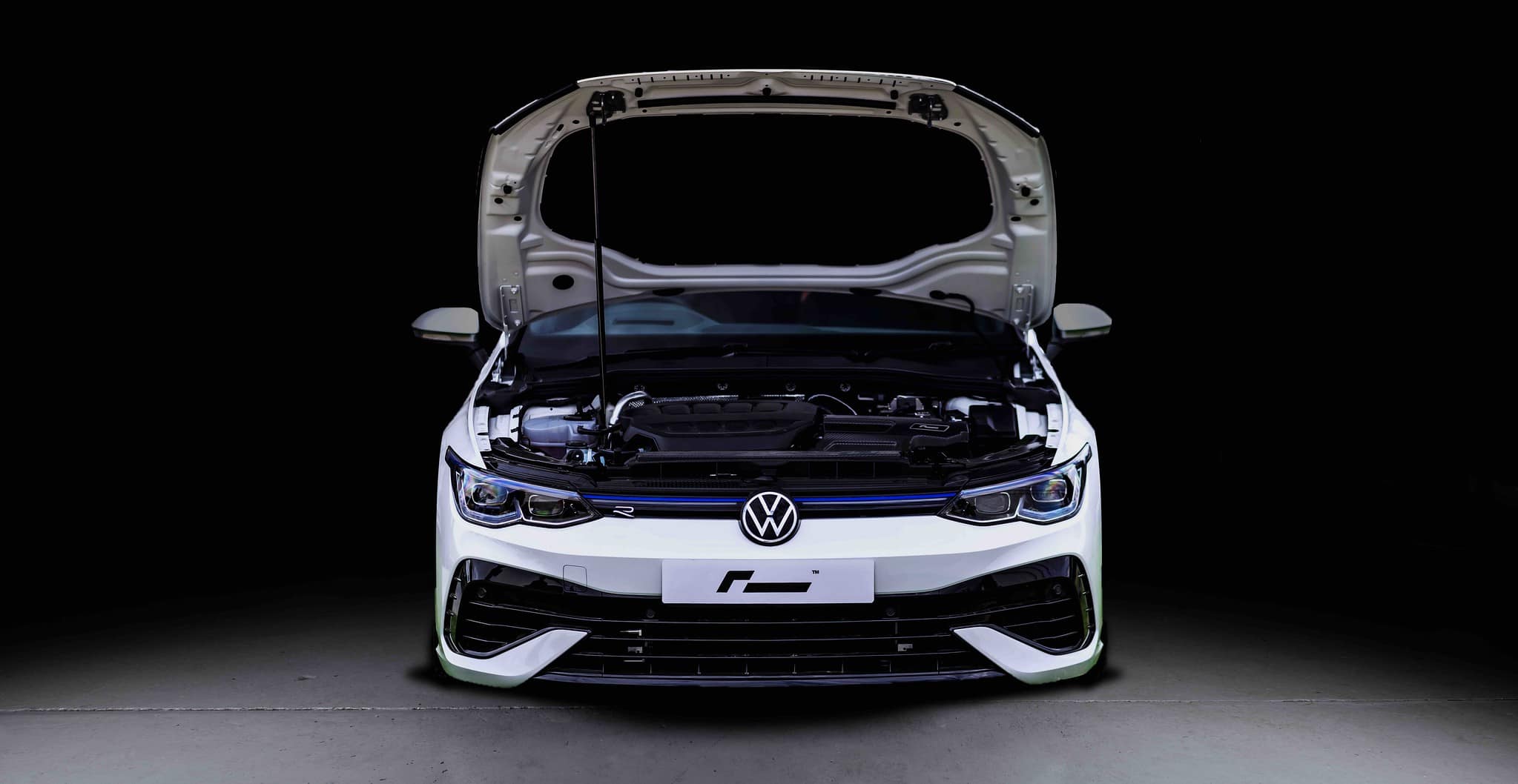 Racingline-Bonnet-Strut_2